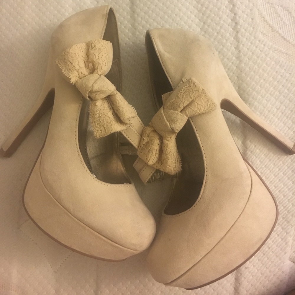 SIZE 7 KAWAII BOW LIZ LISA STYLE HEELS (QUPID)