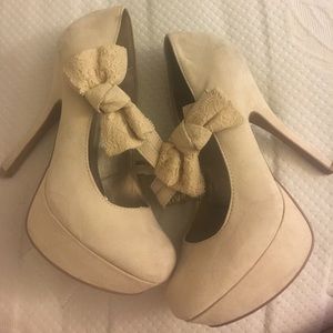 SIZE 7 KAWAII BOW LIZ LISA STYLE HEELS (QUPID)