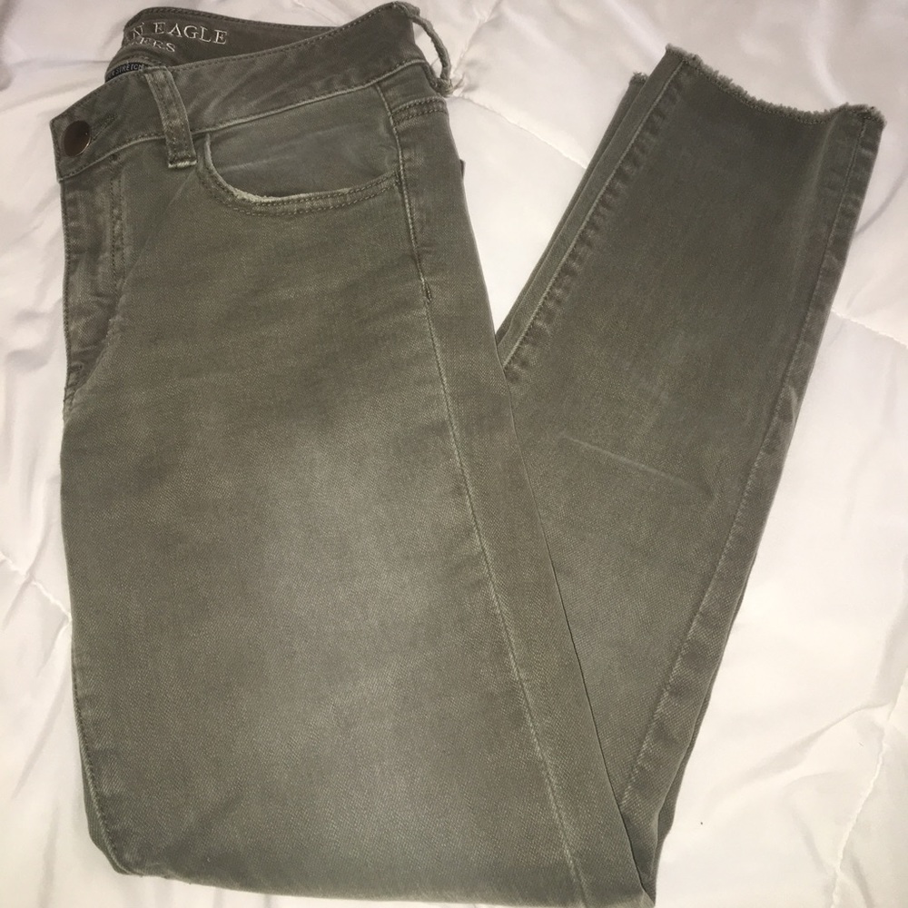 Women's crop jean