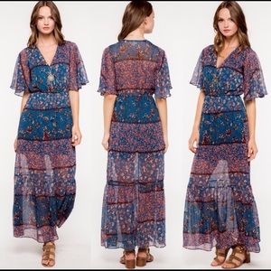 💕Markdown 💕Floral Maxi Dress 👗 By Everly