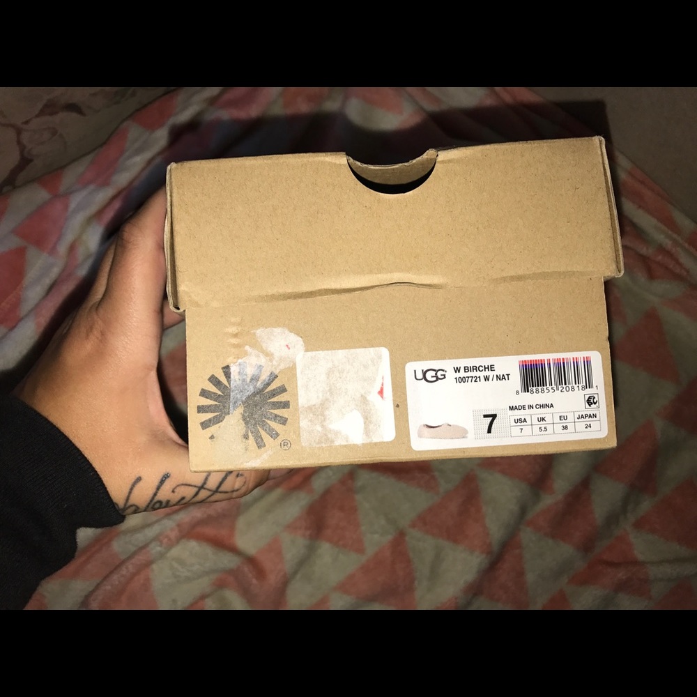 ❌⭕️❌⭕️ugg slippers.