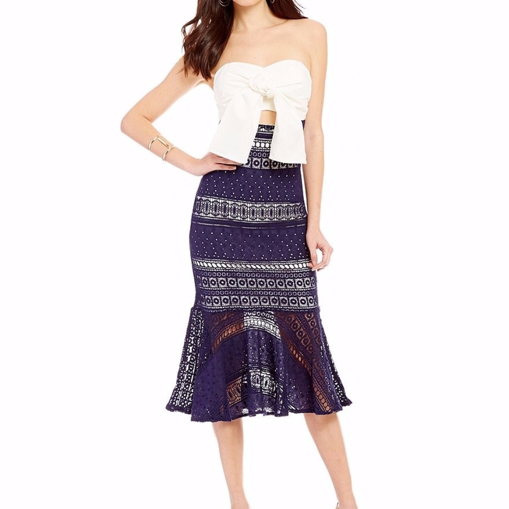 Gianni Bini Leah Fluted Lace Skirt Sheath Dress