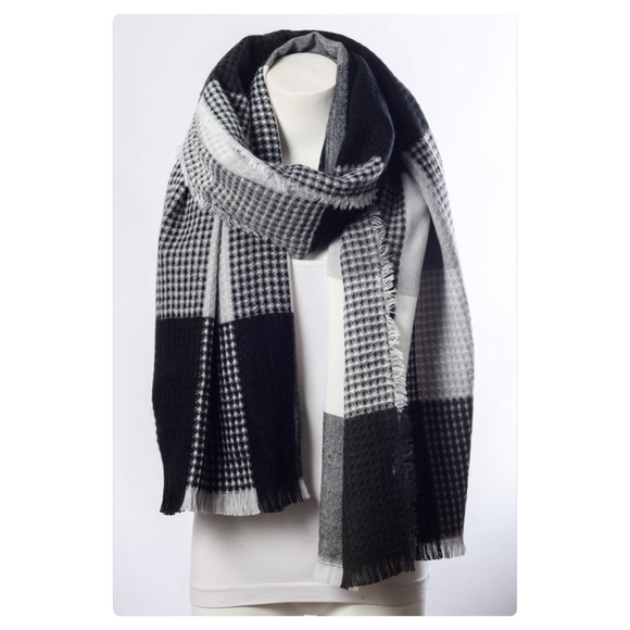 Last One😳😳Super Soft Blanket Scarf - Picture 3 of 4