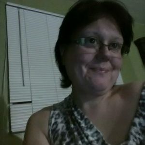 Meet your Posher, Debra