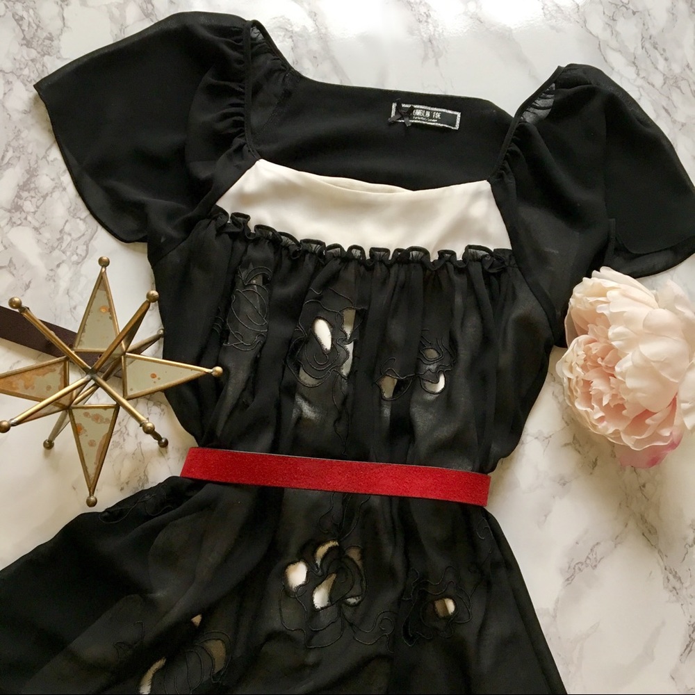 🌸ANTHRO BABYDOLL CONTRAST CUTOUT🌸