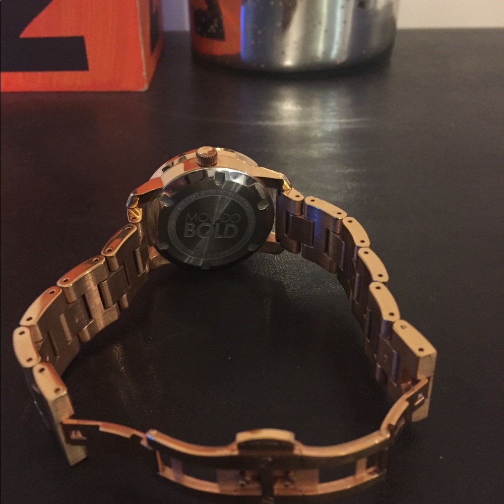 Beautiful authentic rose gold-diamond Movado watch - Picture 5 of 7