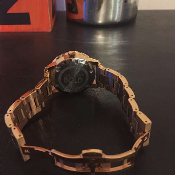 Beautiful authentic rose gold-diamond Movado watch - Picture 5 of 7