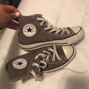 Grey converse