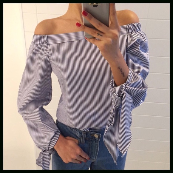 OFF SHOULDER BLUE AND WHITE STRIPE TOP - Picture 2 of 4