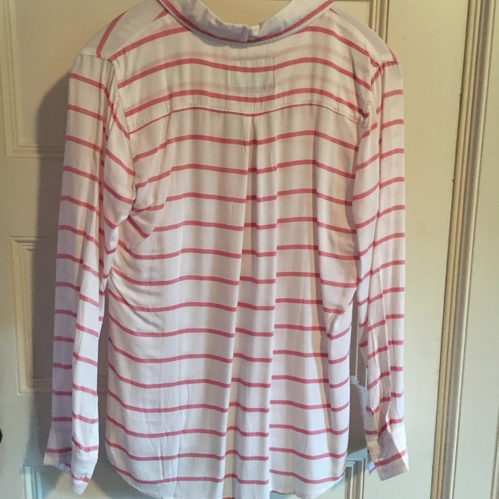NWOT Rails Button Up - Picture 6 of 7