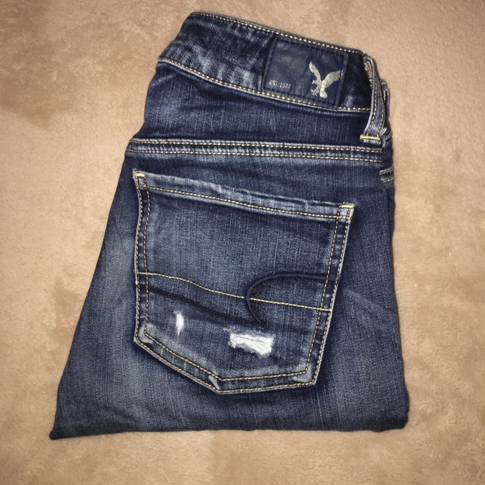Ripped American Eagle super stretch jeans