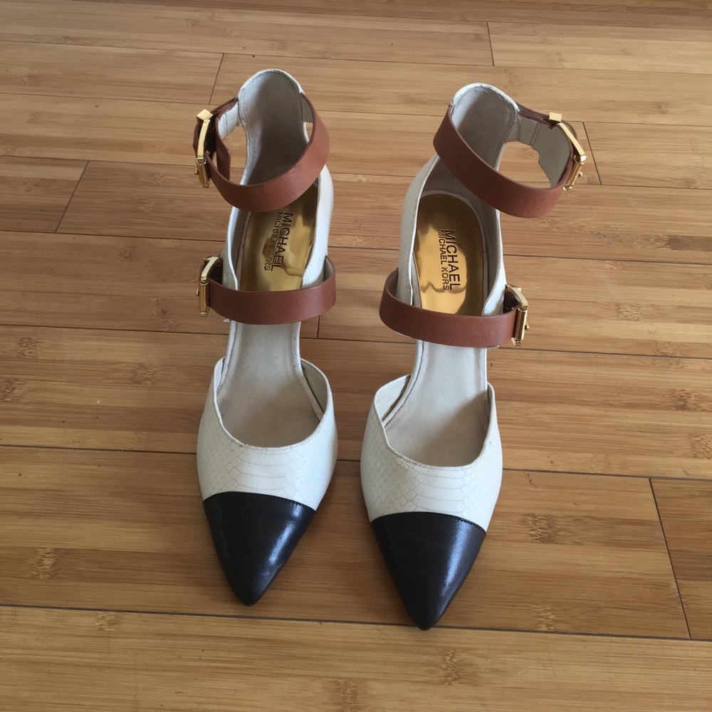 Gorgeous Michael Kors Beverly heels