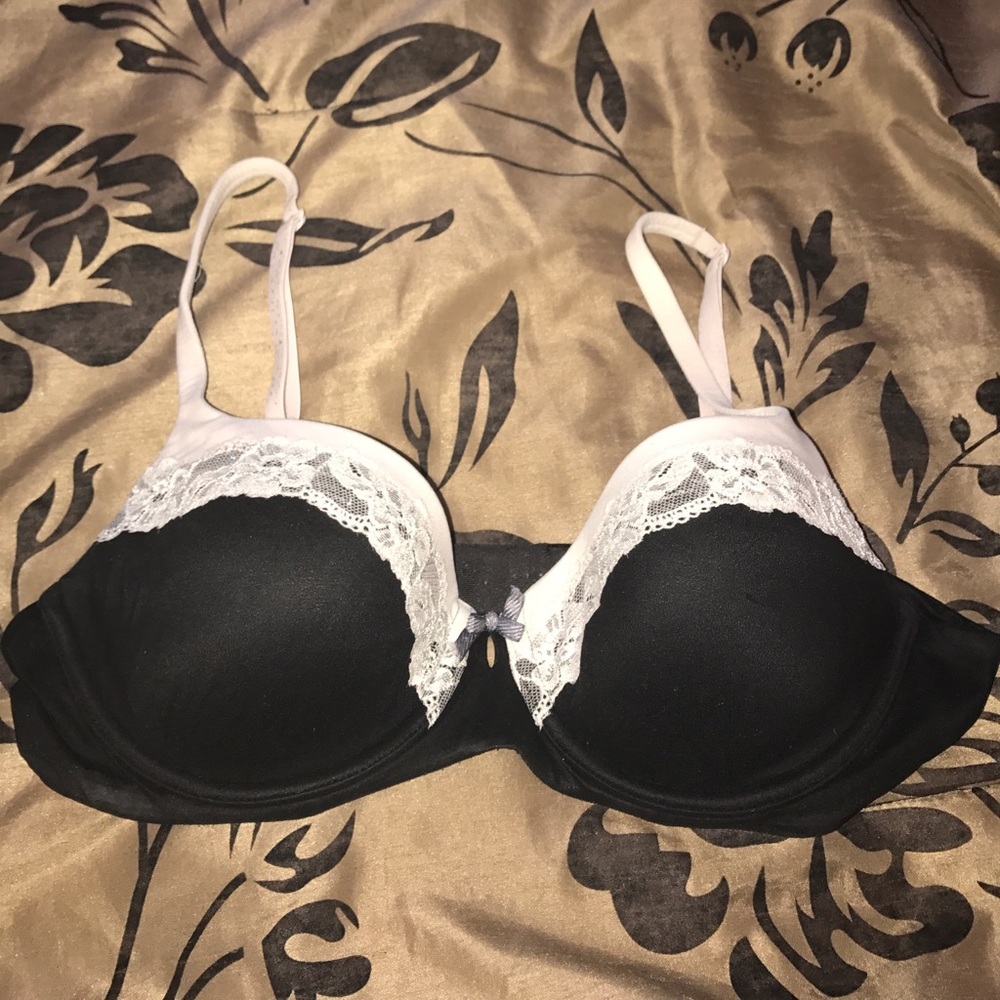 Victoria's Secret 36C bra