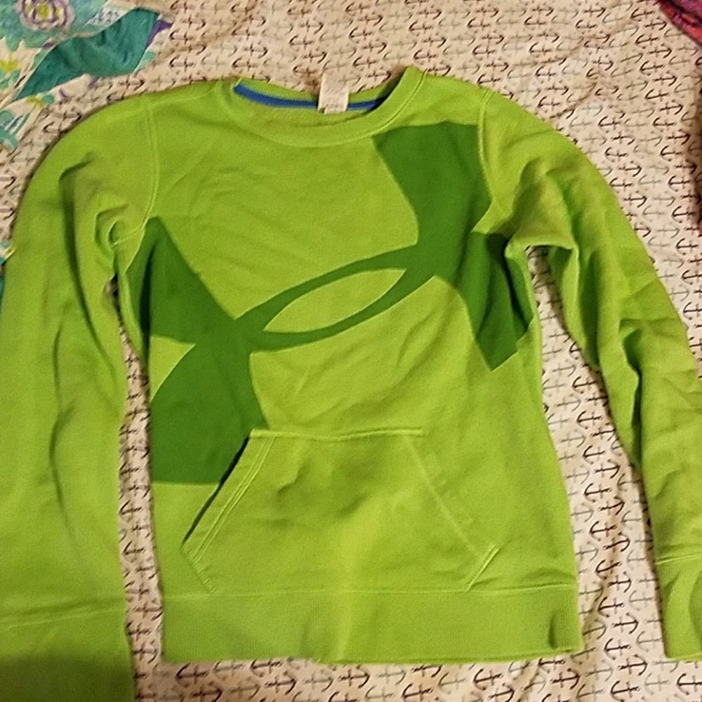 Under Armour sweatshirt