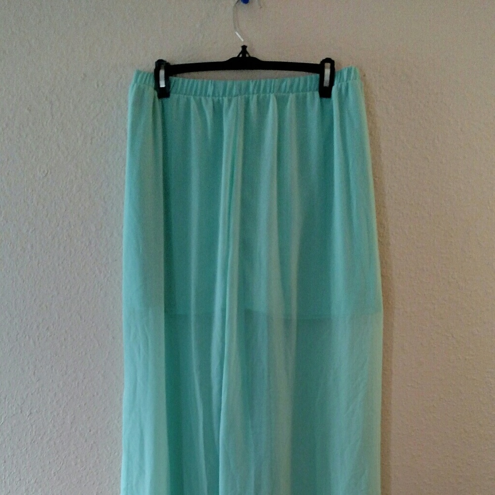 Maxi skirt