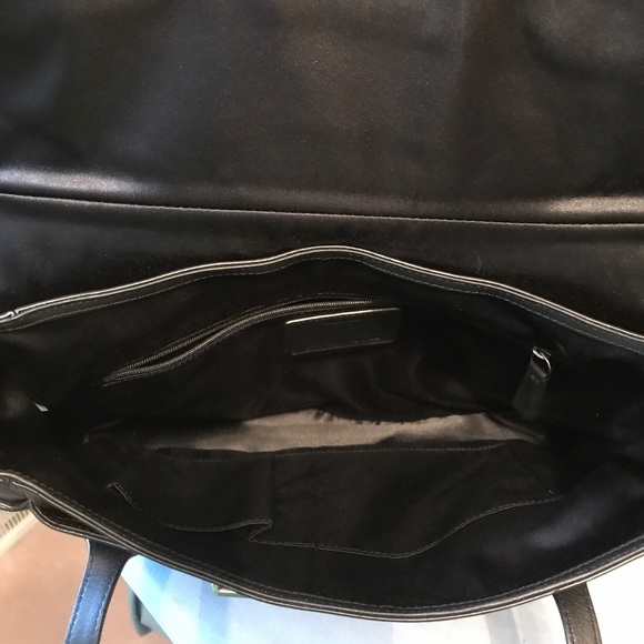 COACH Black “Taylor” Handbag/ Crossbody Perfect Condition - Picture 5 of 7