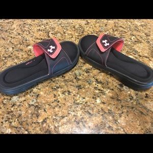 Under amour slides
