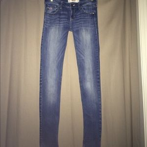 Hollister Super Skinny Jeans