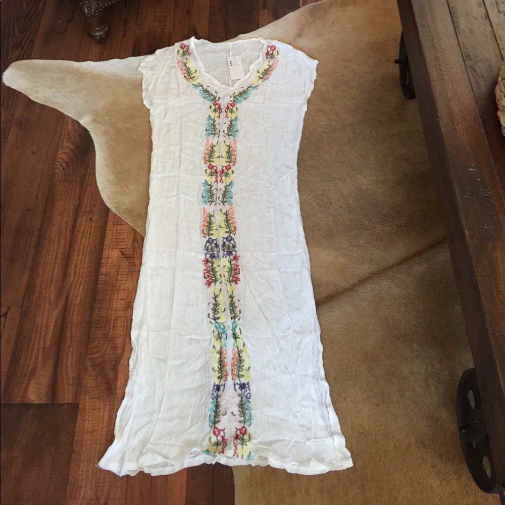 RESTOCKING🎉Boho embroidered tunic maxi🌸 - Picture 3 of 7