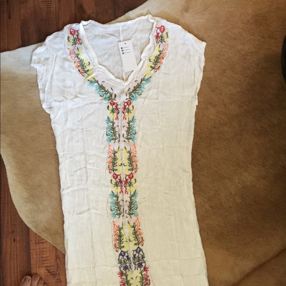 RESTOCKING🎉Boho embroidered tunic maxi🌸 - Picture 4 of 7