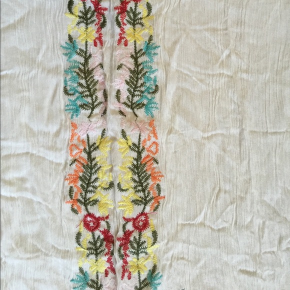 RESTOCKING🎉Boho embroidered tunic maxi🌸 - Picture 6 of 7