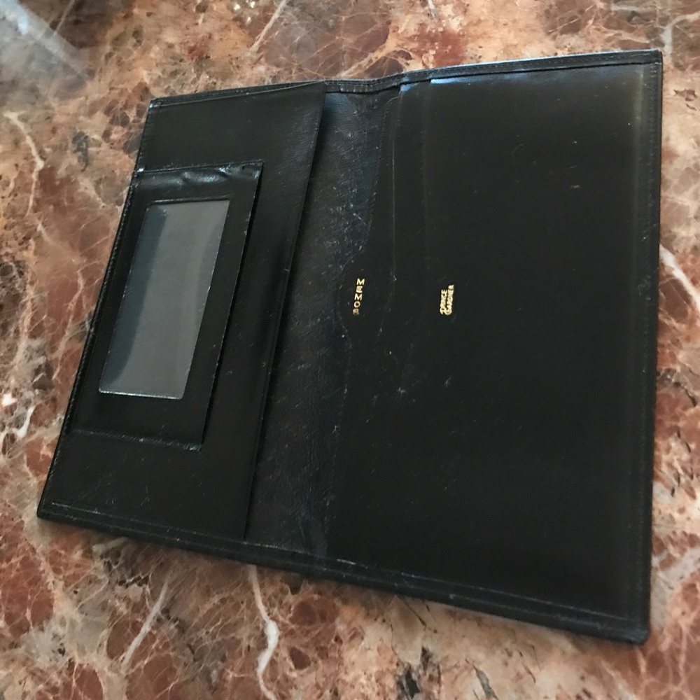 BLACK LEATHER PASSPORT WALLET