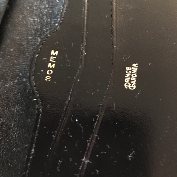 BLACK LEATHER PASSPORT WALLET - Picture 2 of 4