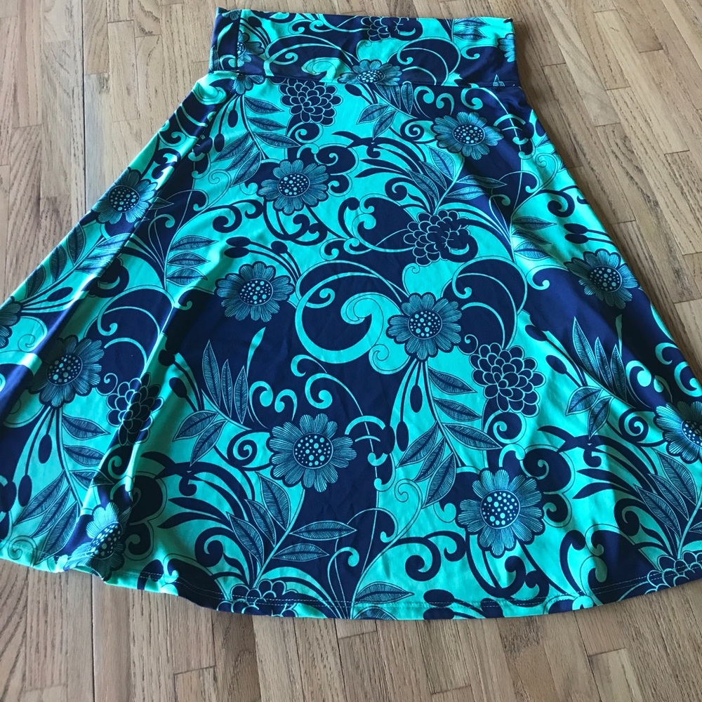 Lularoe Azure Medium, beautiful navy/green!