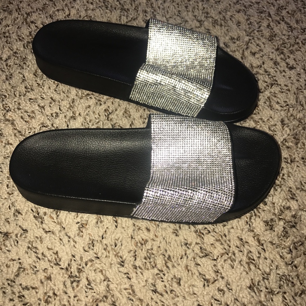 Diamanté Slides - Picture 3 of 3
