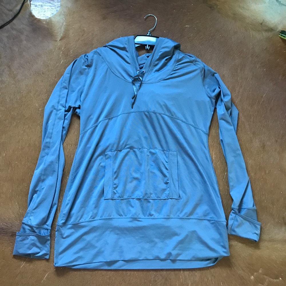 Zella pullover