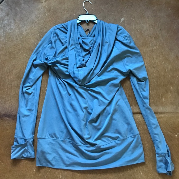 Zella pullover - Picture 2 of 5