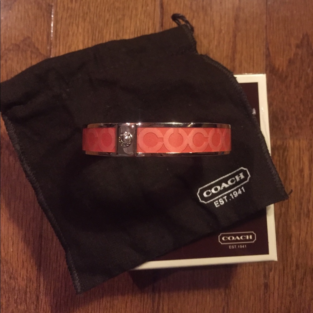 Pick Coach Bangle!💗