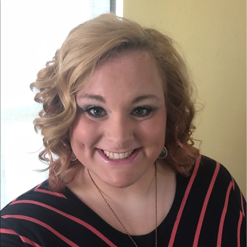 Meet your Posher, Rebecca
