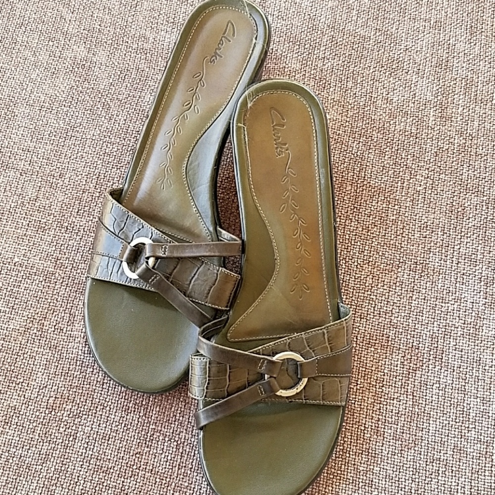 Clark Sandals size 9 1/2