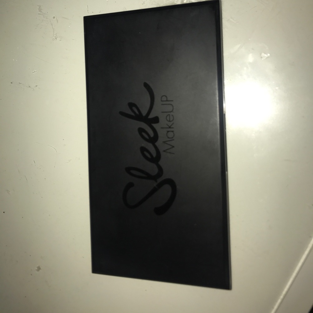 Sleek MakeUP Ultra Mattes V1 730 Pallette