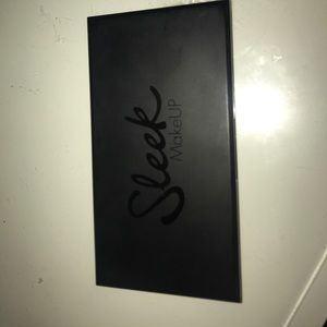 Sleek MakeUP Ultra Mattes V1 730 Pallette