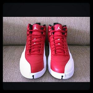 Jordan 12 gym reds