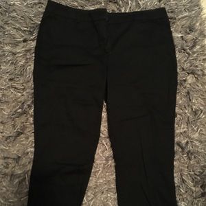 New York and Company Straight Leg Capri Pants