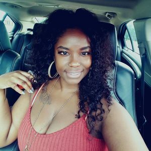 Meet your Posher, Kanesha