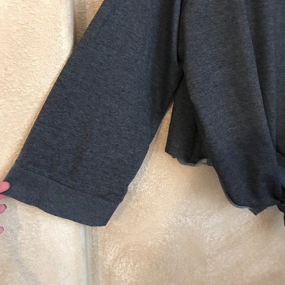 Hayden LA NWT knotted top - Picture 3 of 7