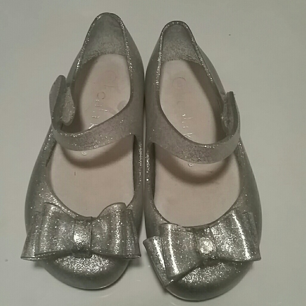 Like new silver  glitter girls shoes size 8