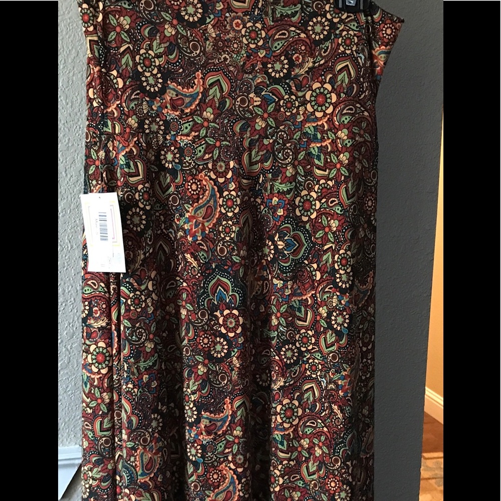 NWT LuLaRoe Maxi size small
