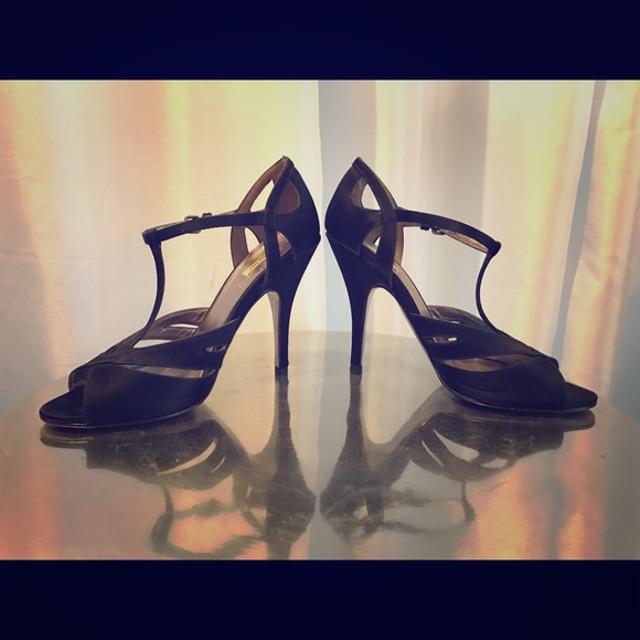 SALE!! MIU MIU Black Silk T-Strap Heels 36/5.5 - Picture 8 of 8
