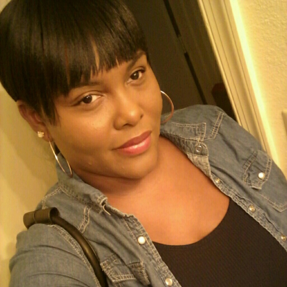 Meet your Posher, Nelisa