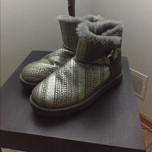 Uggs Bailey Button Low