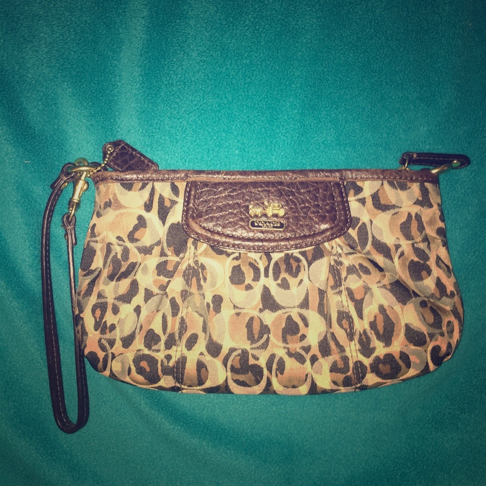 Authentic Coach large wristlet