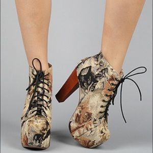 Jeffrey Campbell Cat Tapestry Litas