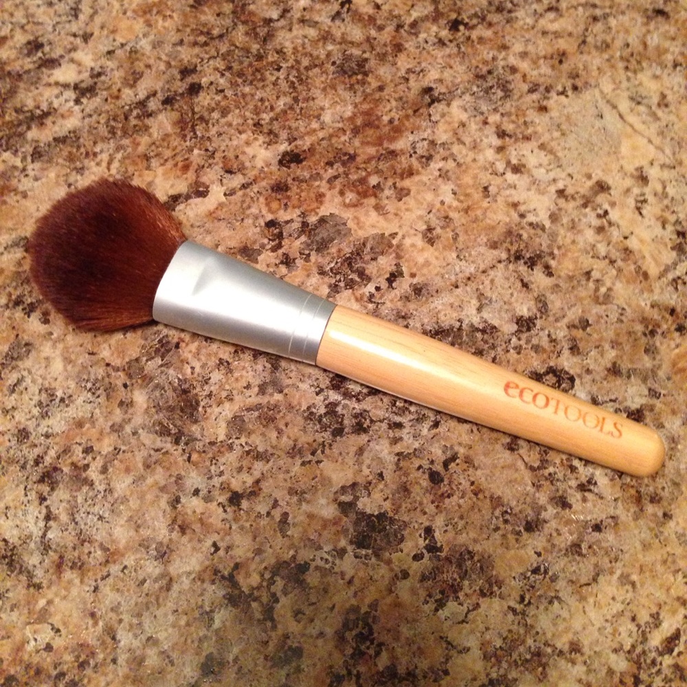 Soft bamboo makeup brush