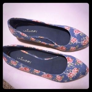 🌹Floral kitten heels🌹