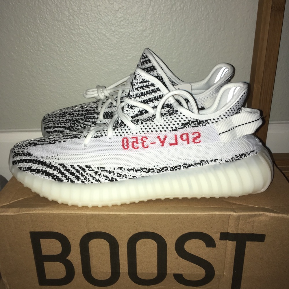 Yeezy v2 zebra ua